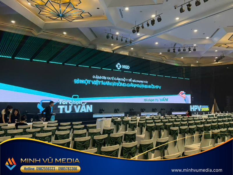 Giá thuê màn hình led cong lòi, cong lõm