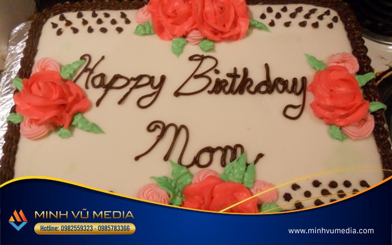 Bánh ngọt tặng sinh nhật mẹ