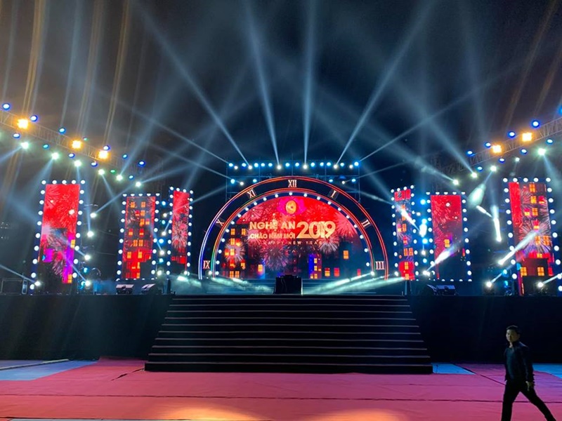 Minh Vũ Media cho thuê đèn sân khấu tiệc cuối năm