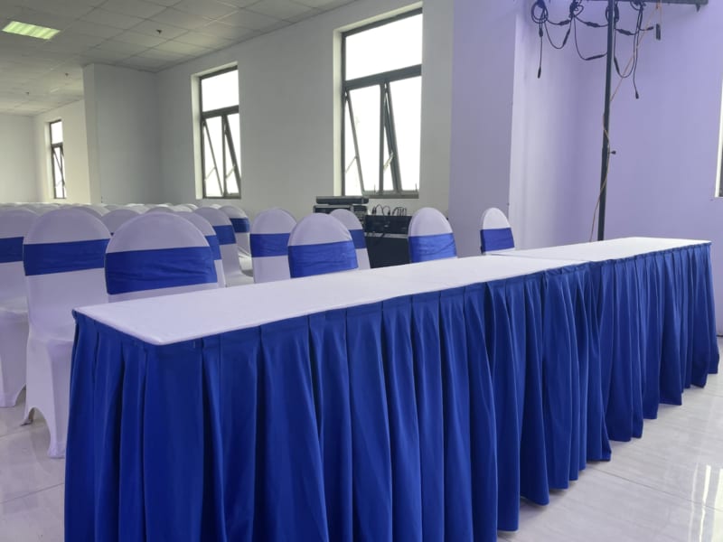 Nhu cầu cho thuê bàn ghế sự kiện và tổ chức sự kiện diễn ra sôi nổi tại quận Hoàn Kiếm