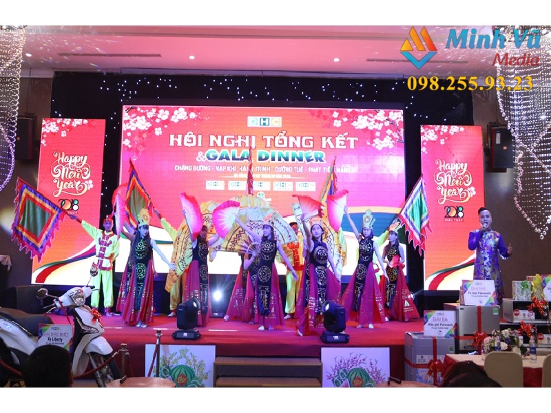 Tiết mục múa truyền thống ấn tượng tại Minh Vũ Media