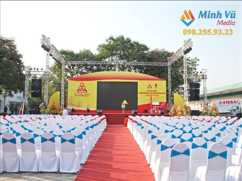 Minh Vũ Media nhận thiết kế sân khấu ngoài trời chuyên nghiệp