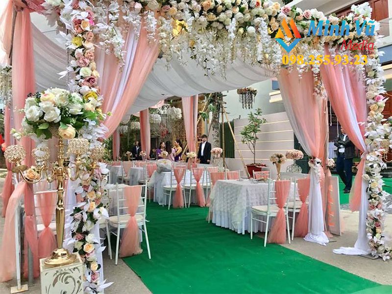 Minh Vũ Media cho thuê rạp cưới, bàn ghế và trang trí tiệc cưới trọn gói